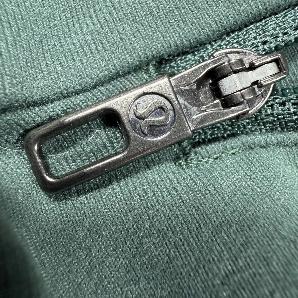 Lululemon ABC Pants Men's M Green Athletic Travel‎ Stretch Casual Athleisure